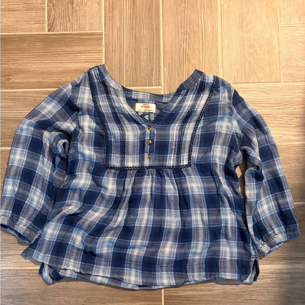 Wrangler Navy and White Plaid women’s Blouse